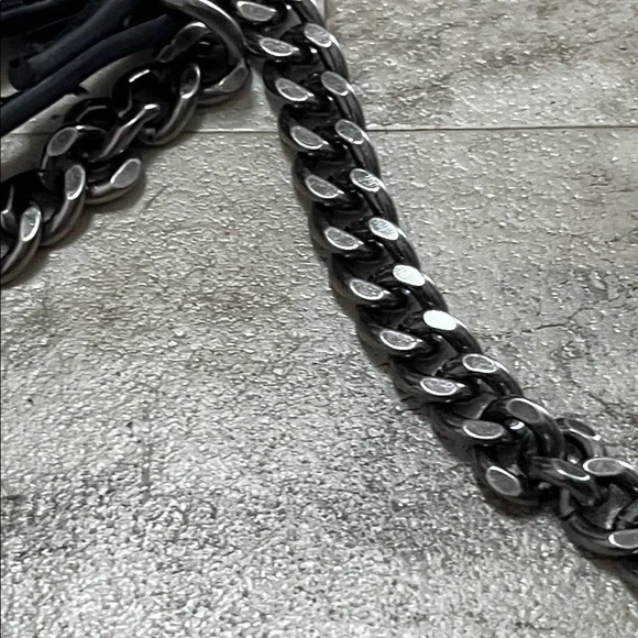 Maurice’s Black Crossbody Bag with Chain Strap NWT - Picture 3 of 9